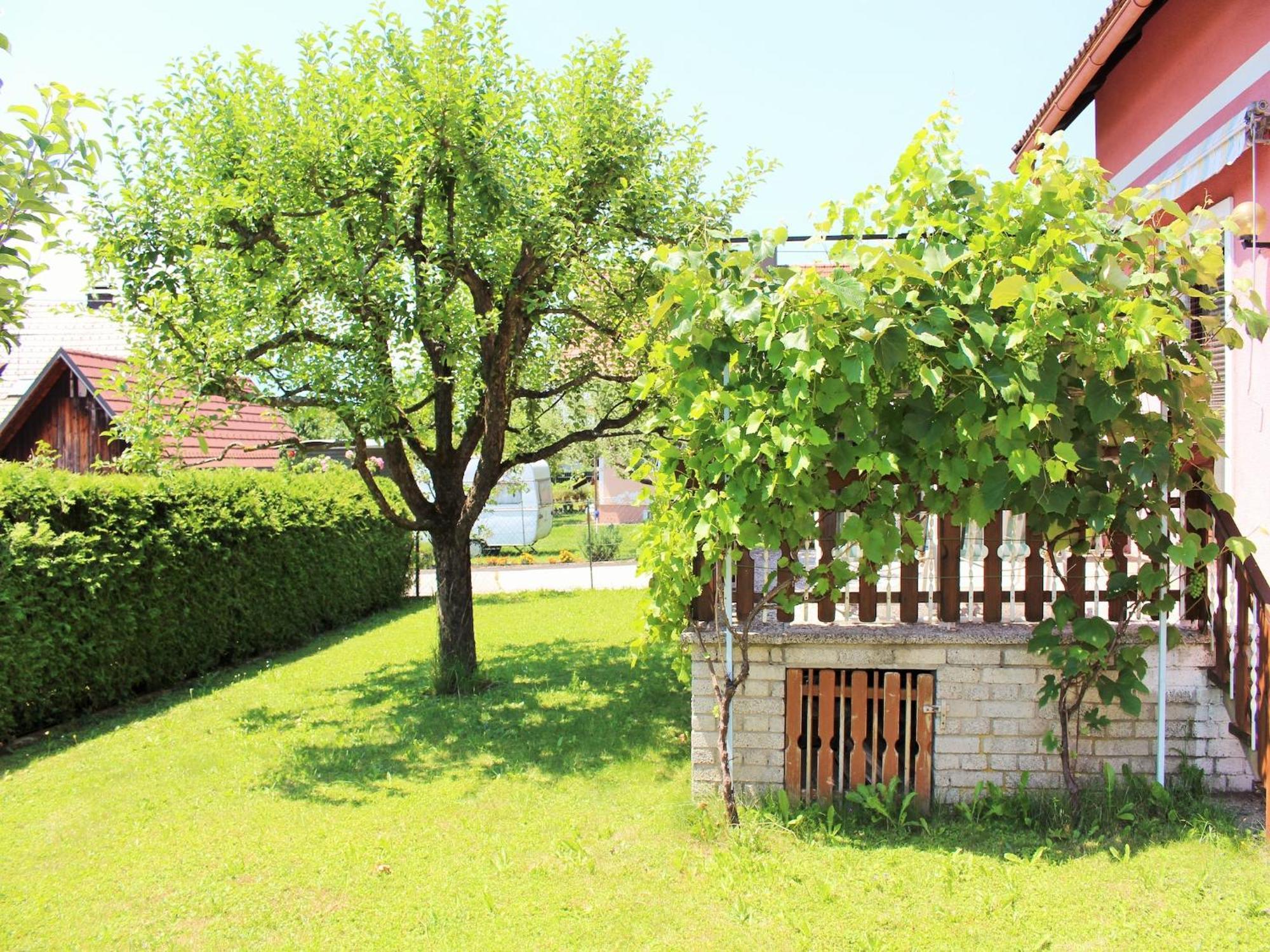 Modern Apartment With Garden Near The Petzen Ski Area In Eberndorf Carinthia מראה חיצוני תמונה
