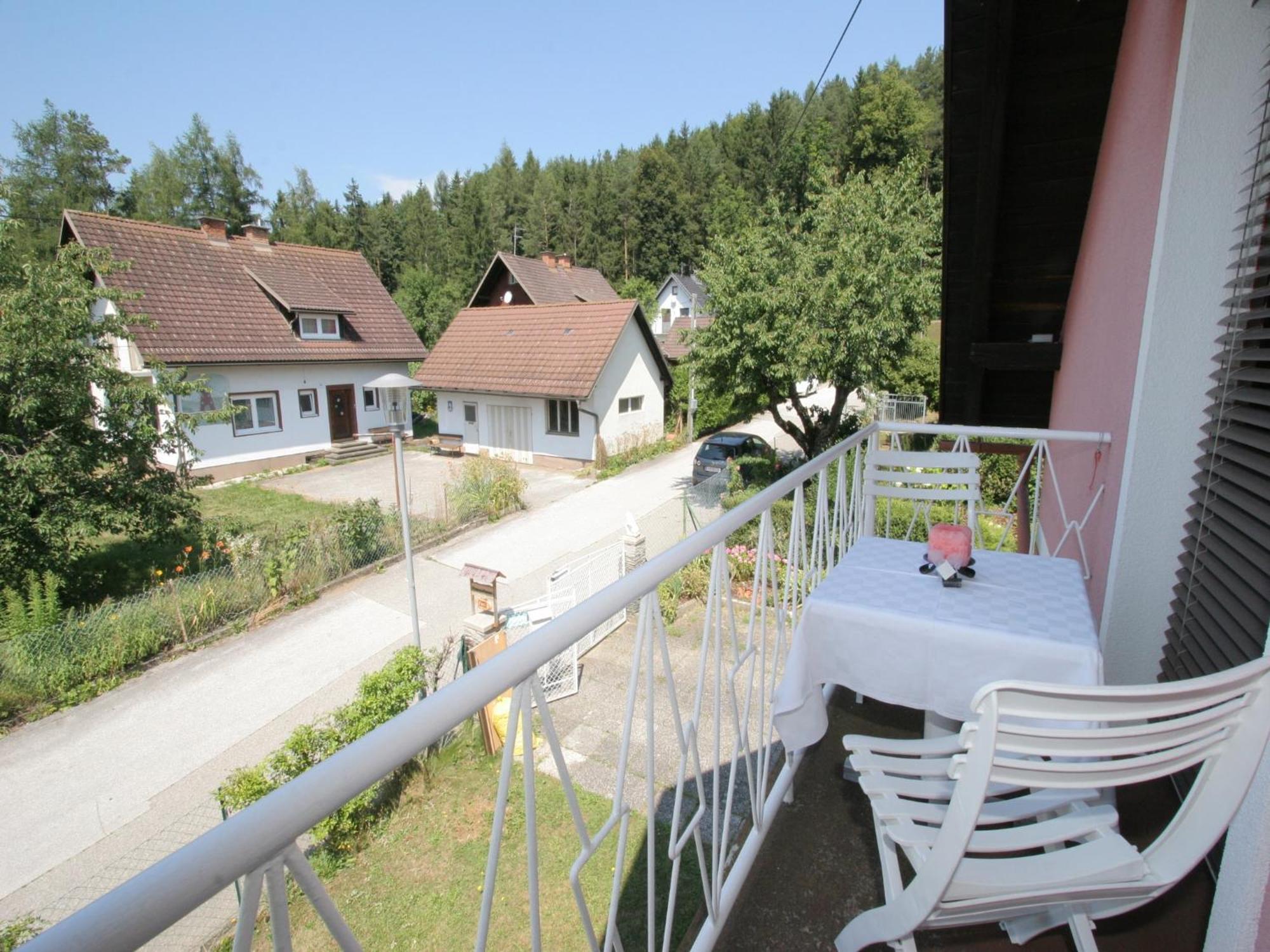 Modern Apartment With Garden Near The Petzen Ski Area In Eberndorf Carinthia מראה חיצוני תמונה